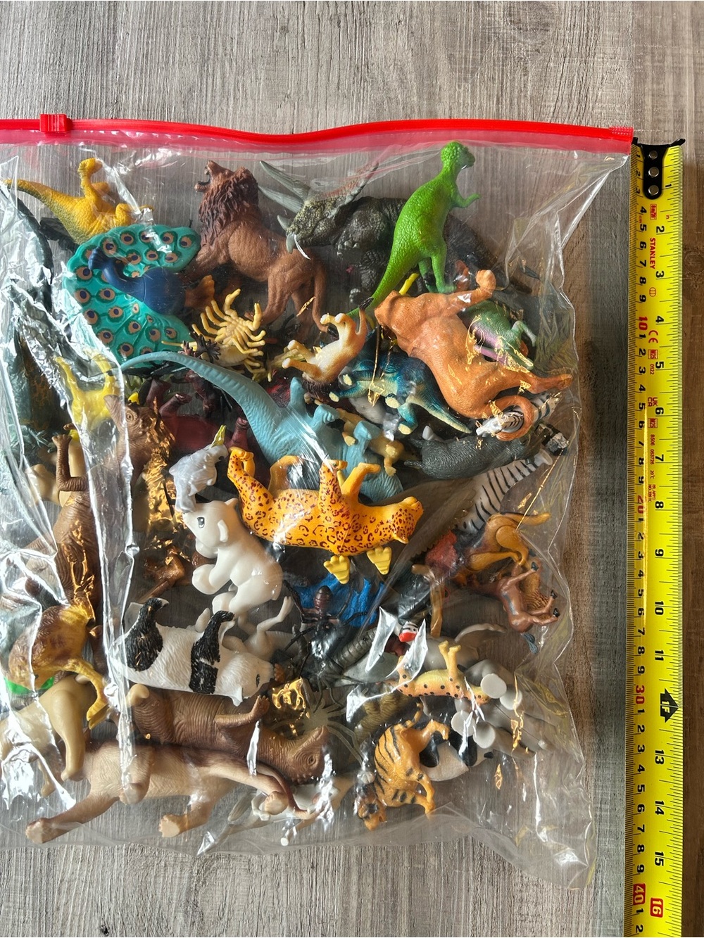 0124. Assorted Kids Animal Toy Figures